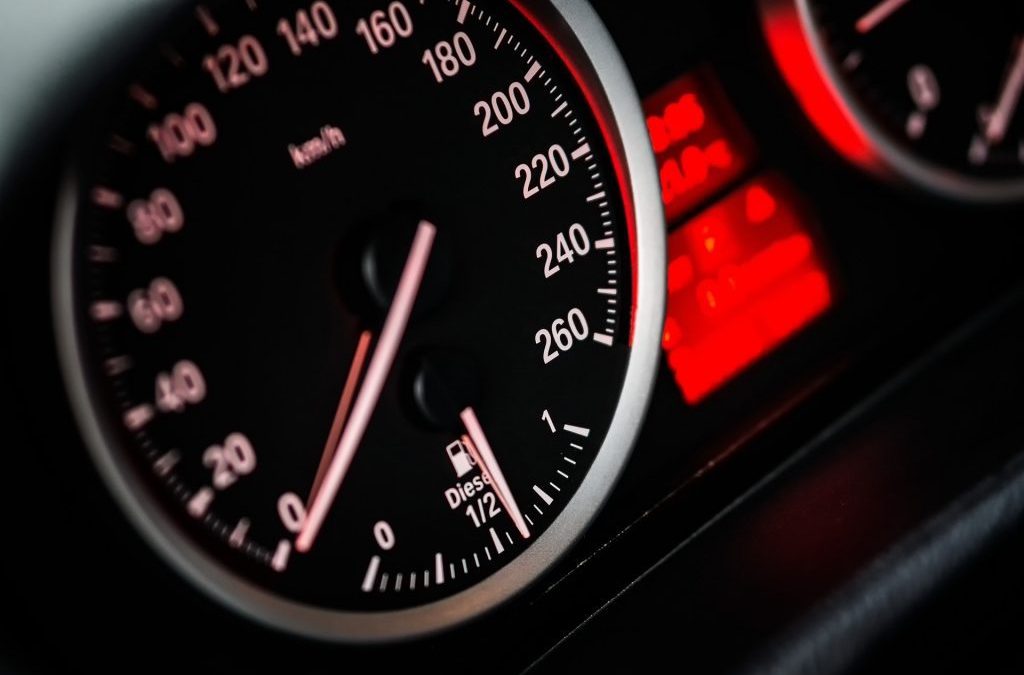 Cek Penyebab Spidometer Mobil Mati