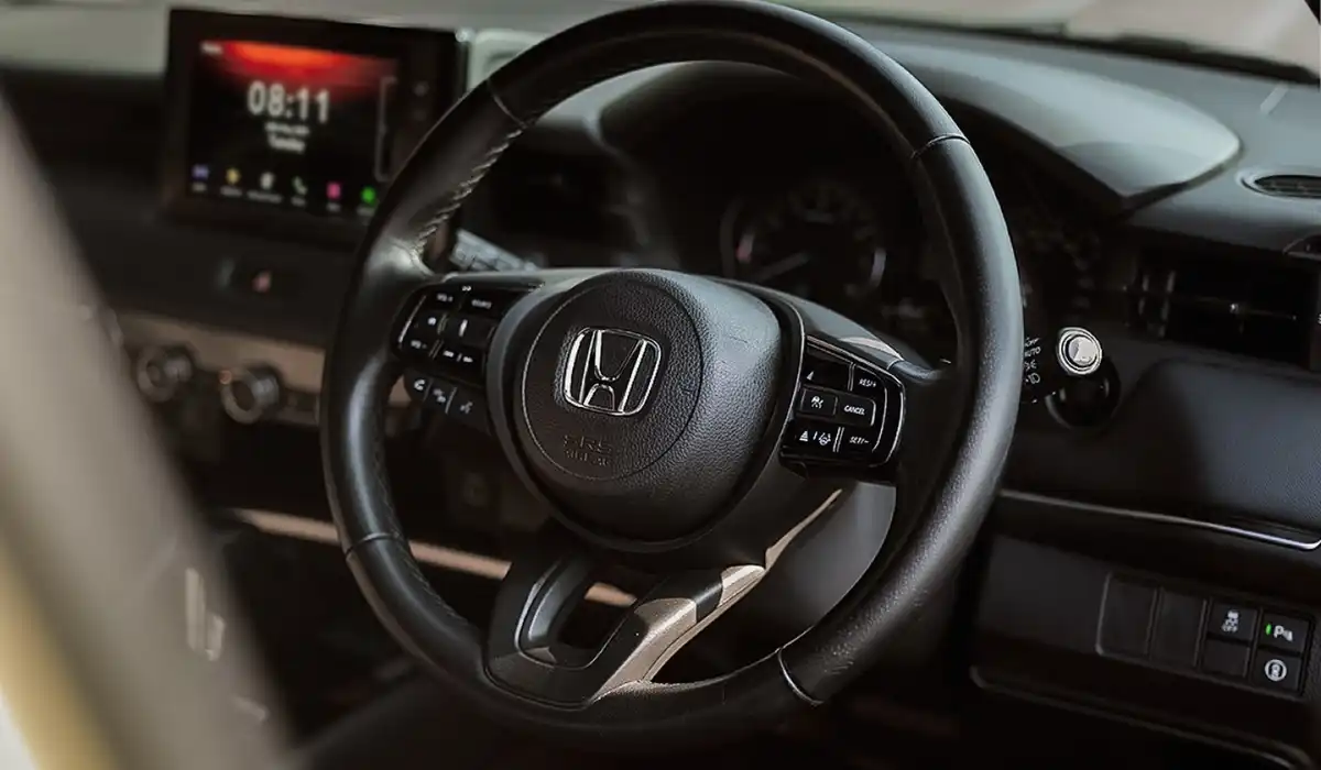 Bahaya! Jika Lampu Indikator Mobil Menyala, Segera Lakukan General Check-Up di Honda Solo Baru
