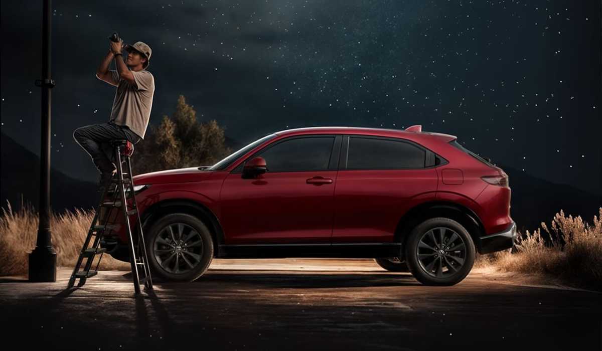 Jangan Tunggu Kusam! Ini Tanda-tanda Mobilmu Butuh Cat Ulang & Kenapa Harus di Bengkel Resmi Honda Solo Baru!